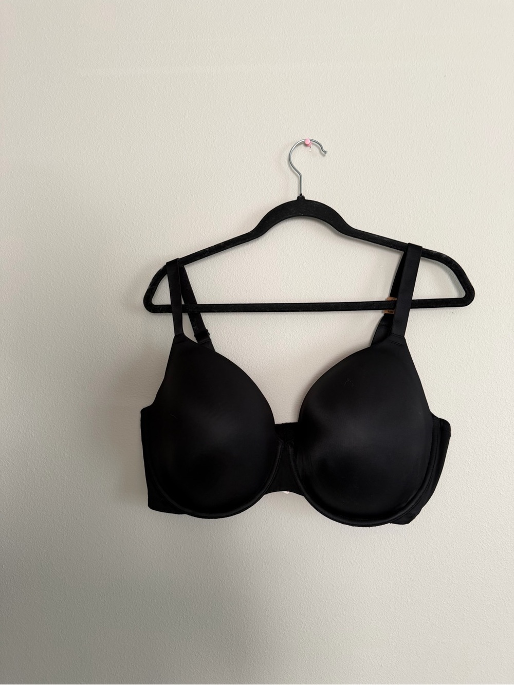 Victoria’s Secret T-Shirt Bra with Adjustable Straps NEW WITH TAGS
